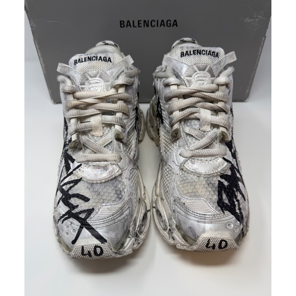 Balenciaga Runner Graffiti Sneaker White Size 7 US 40 EU - Picture 2 of 9